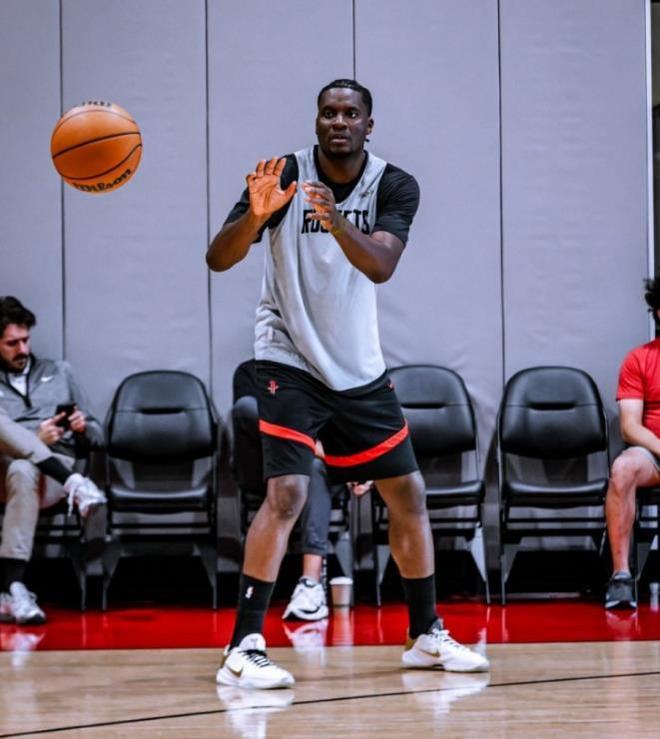 火箭两连败送湖人7连胜 申京独木难支卡佩拉遭弃