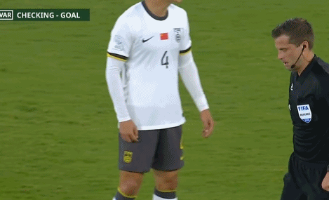 拜合拉木两战造3红4黄成国足战术核心