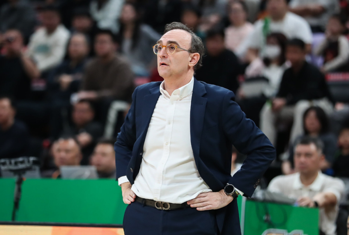 辽宁男篮逆转南京同曦 布罗金顿23分成逆转关键