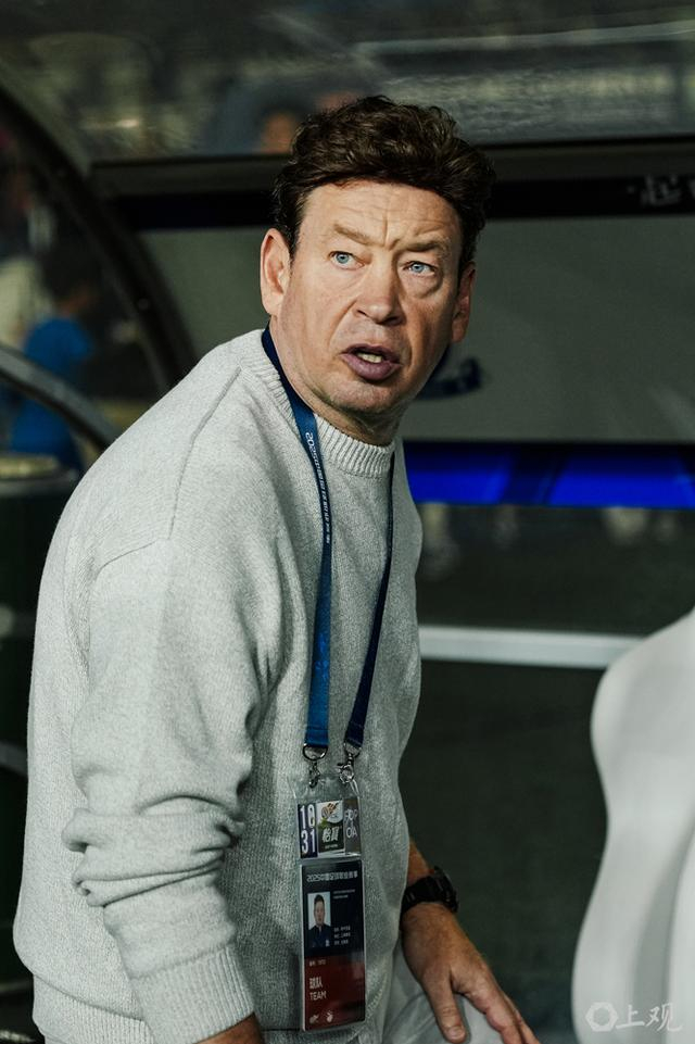 2026赛季首场上海德比打响 特谢拉复出助申花冲击