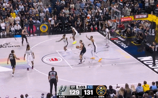 约基奇神球锁定胜局 掘金加时险胜马刺终结11连